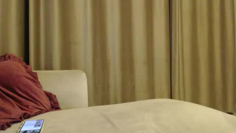 sophieluxe online show from 05/08/26, 10:37