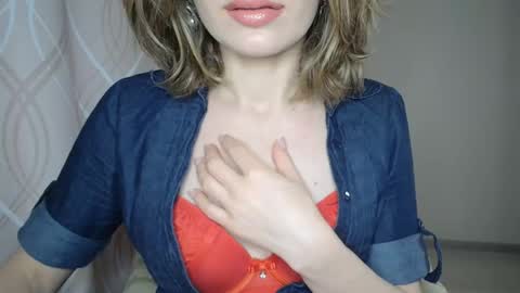 Sophiemisss online show from 11/25/25, 08:58