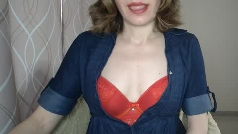 Sophiemisss online show from 03/25/26, 07:47