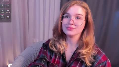 Sophie online show from 10/14/25, 03:13