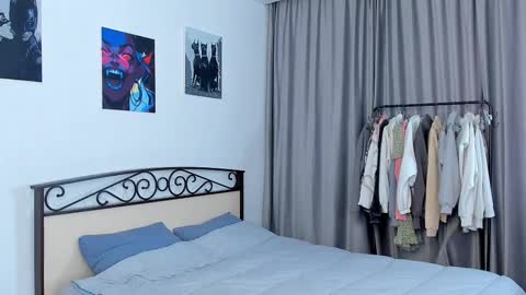 SophieRayne online show from 03/02/26, 10:44