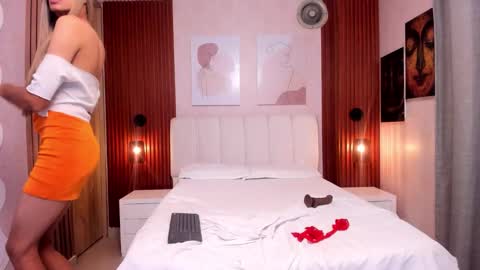 SOPHIE online show from 03/08/26, 02:04