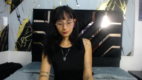 sophieesmithcs online show from 05/06/26, 01:36