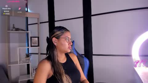 Snapshot of sophiewatson_ chatting on 07/06/26, 12:02 sophiewatson_ online show from 07/06/26, 12:02