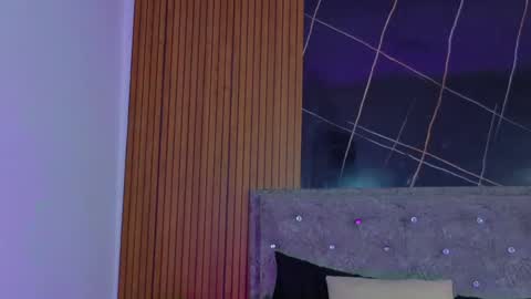 sophiexx__ online show from 04/14/26, 06:03