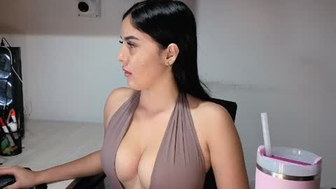 Sophiee online show from 04/25/26, 12:35