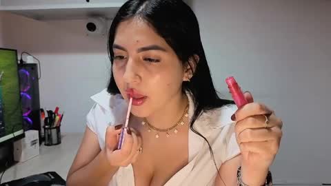 Sophiee online show from 05/17/26, 12:41