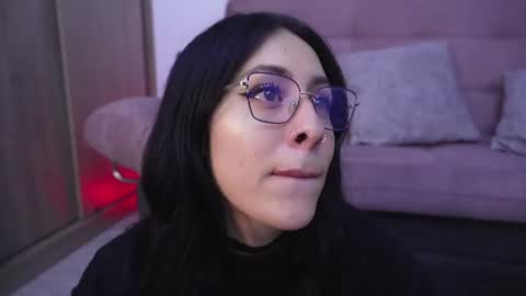 Snapshot of sophiiecums chatting on 06/12/26, 03:38 Sophiie online show from 06/12/26, 03:38