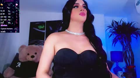 Sophie Sweet online show from 10/26/25, 09:15