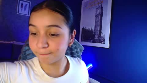 Sophy  online show from 02/25/26, 07:23