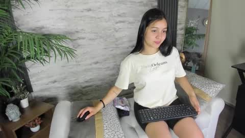 Sophy  online show from 03/29/26, 09:59