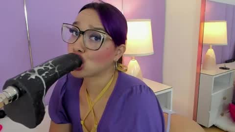 Sophy online show from 10/06/25, 11:51