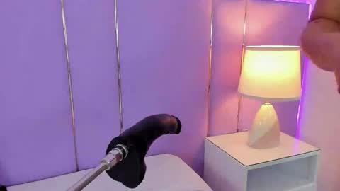 Sophy online show from 12/04/25, 11:52