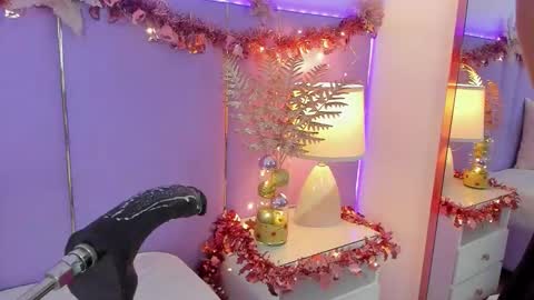 Sophy online show from 12/15/25, 11:58