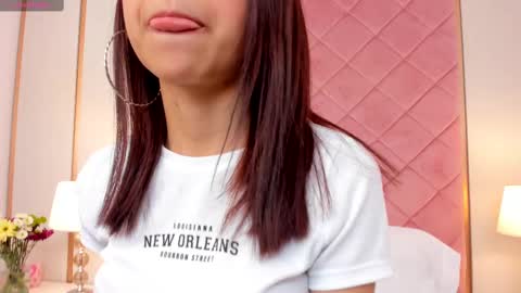 Sophie online show from 03/11/25, 12:28