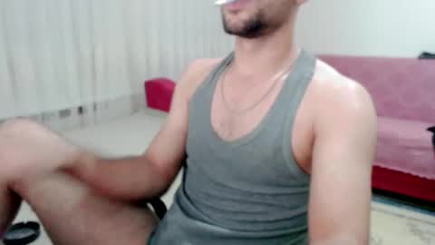 Snapshot of sorrymybadd chatting on 09/28/25, 09:53 luis online show from 09/28/25, 09:53