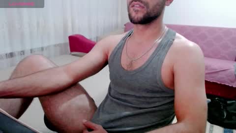 Snapshot of sorrymybadd chatting on 10/19/25, 10:21 luis online show from 10/19/25, 10:21