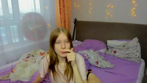 Snapshot of sosaguillypleasure chatting on 12/05/25, 03:37 sosaguillypleasure online show from 12/05/25, 03:37