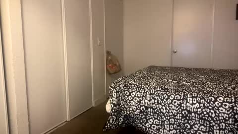 sosexcccny online show from 02/11/25, 05:26