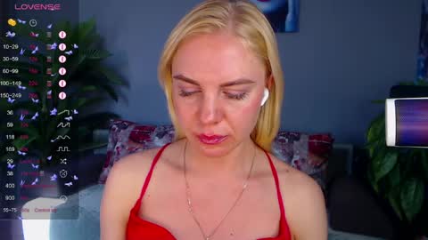 Snapshot of soul_liza chatting on 06/04/26, 02:28 Lisa online show from 06/04/26, 02:28