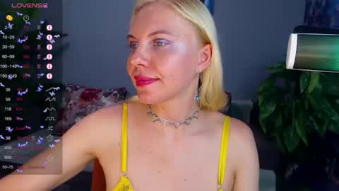 Lisa online show from 06/25/26, 05:12