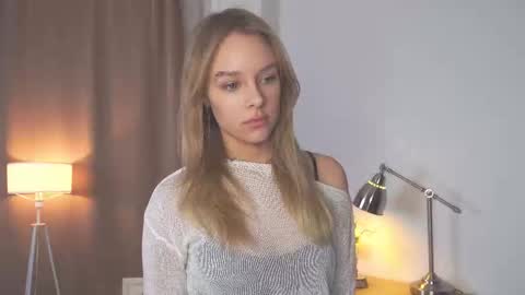 Anna online show from 02/01/26, 12:04