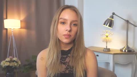 Anna online show from 02/18/26, 01:07