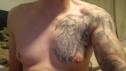 southboy2410 online show from 11/02/25, 10:34