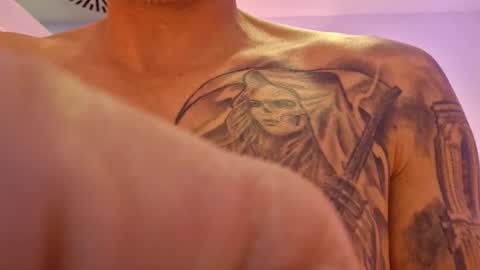 southboy2410 online show from 11/08/25, 03:45