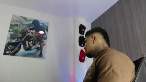 soy_apolo online show from 09/20/25, 04:52