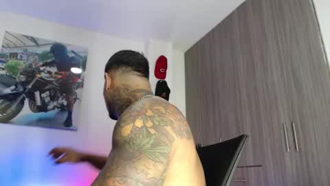 soy_apolo online show from 11/12/25, 03:34