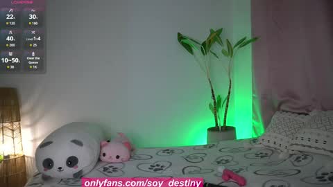 Snapshot of soy_destiny1 chatting on 05/18/26, 01:45 ig soy destiny1 online show from 05/18/26, 01:45