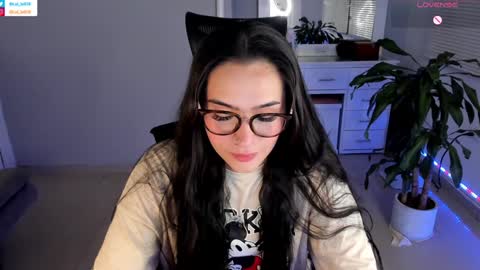 Snapshot of soyabby_ chatting on 01/16/25, 11:59 Luisa online show from 01/16/25, 11:59