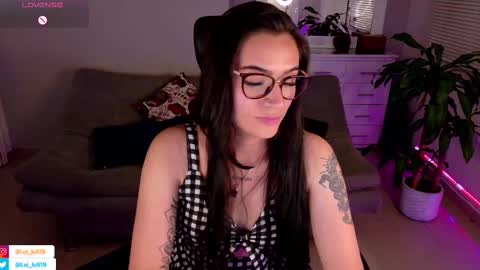 Snapshot of soyabby_ chatting on 02/10/25, 12:08 Luisa online show from 02/10/25, 12:08