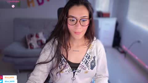 Snapshot of soyabby_ chatting on 03/09/25, 09:36 Luisa online show from 03/09/25, 09:36