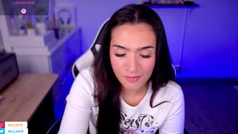 Luisa    online show from 11/05/25, 10:43