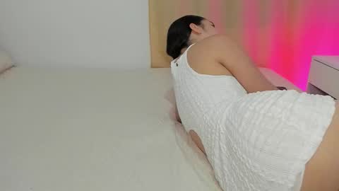 Instagram Soyamandaa  1 online show from 10/19/25, 11:27