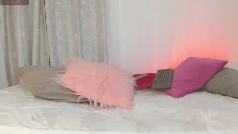 Snapshot of soyamelia_99 chatting on 02/22/25, 02:39 Amelia online show from 02/22/25, 02:39