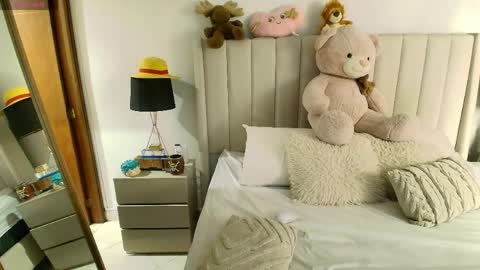 Adeline independent model online show from 04/08/26, 02:11