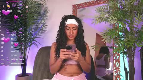 Juliana online show from 04/11/26, 04:06