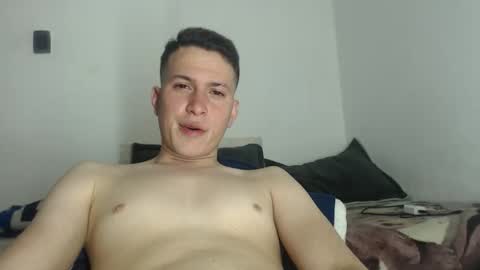 Snapshot of soymanuel777 chatting on 06/11/26, 12:54 soymanuel777 online show from 06/11/26, 12:54