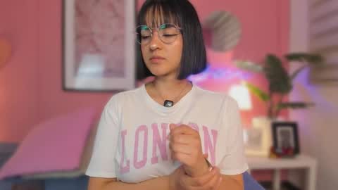 Aleja online show from 12/19/25, 05:58