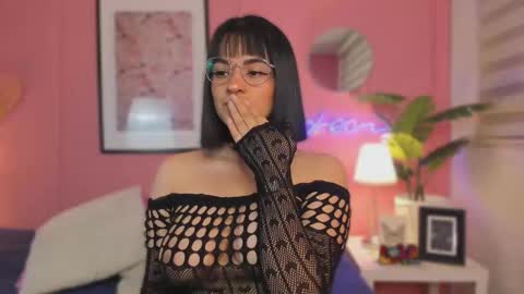 Aleja online show from 02/11/26, 06:18