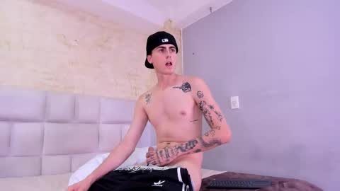 spaceboy_1 online show from 03/05/26, 05:36