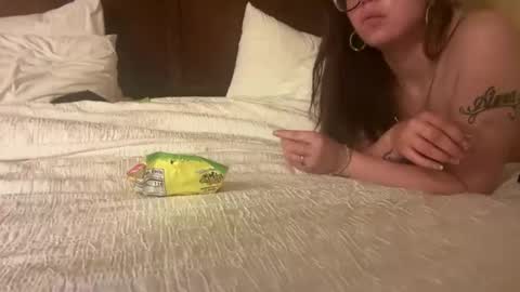 TrndSettrz online show from 12/18/24, 02:42