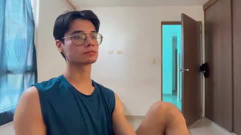 Roger online show from 09/19/25, 02:51