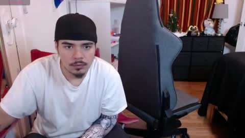 spanishcouple4255 online show from 12/19/25, 06:04