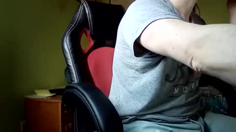 Snapshot of spanishharddick chatting on 02/16/25, 04:42 Manu online show from 02/16/25, 04:42