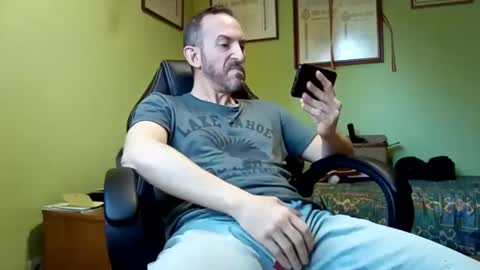 Snapshot of spanishharddick chatting on 02/22/25, 05:02 Manu online show from 02/22/25, 05:02