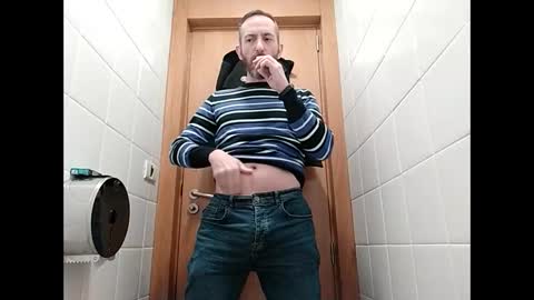 Snapshot of spanishharddick chatting on 03/12/25, 05:46 Manu online show from 03/12/25, 05:46